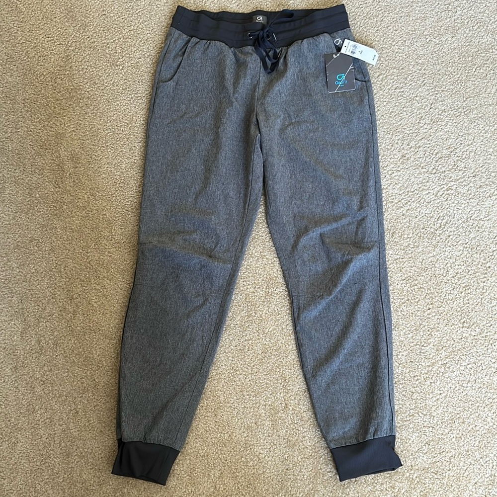 NWT GAP FIT Gray Pants Size Small